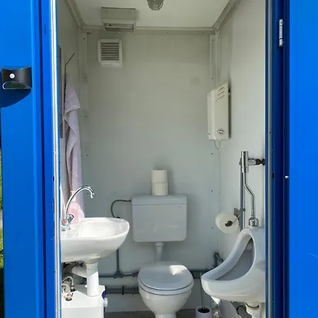אתר קמפינג Naturerlebnis-schlafcontainer Leutershausen (Bavaria)